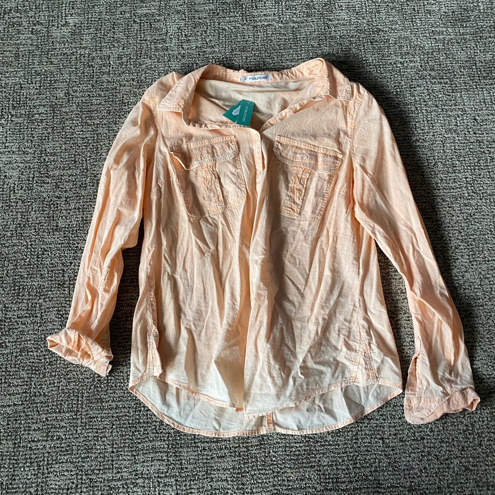 Maurice’s Button Up - Picture 1 of 2